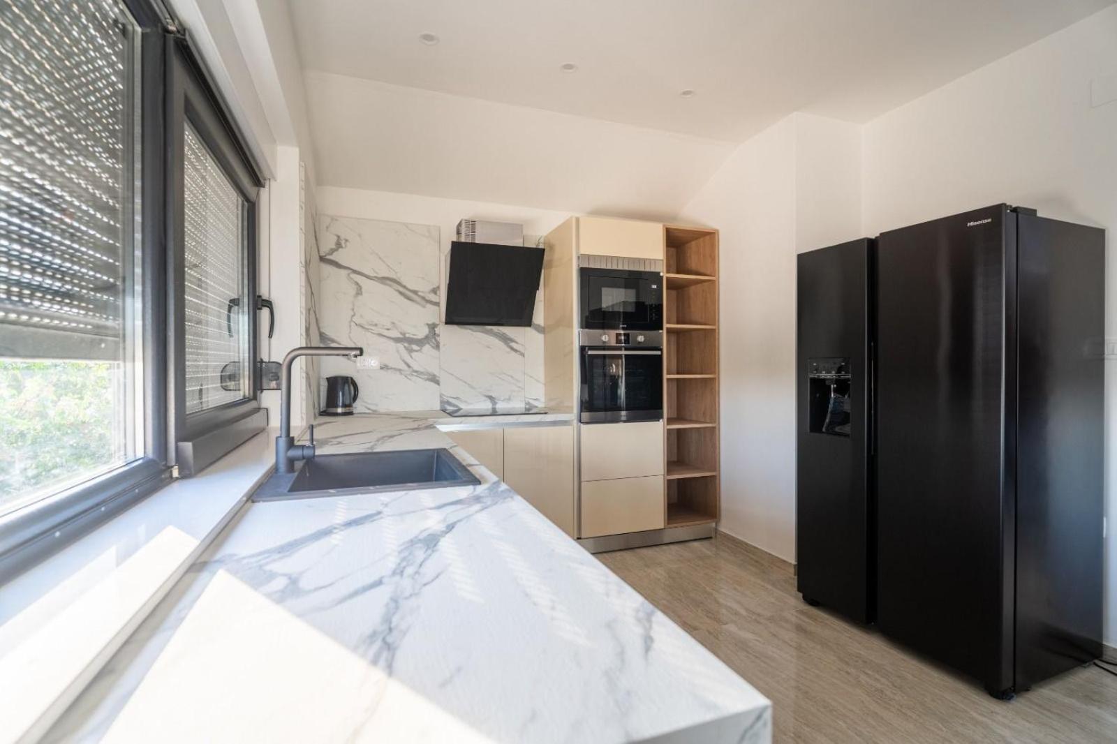 Apartmani Carmen Bibinje Luaran gambar